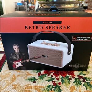 Retro Speaker with Multi-Directional Control Knob - White